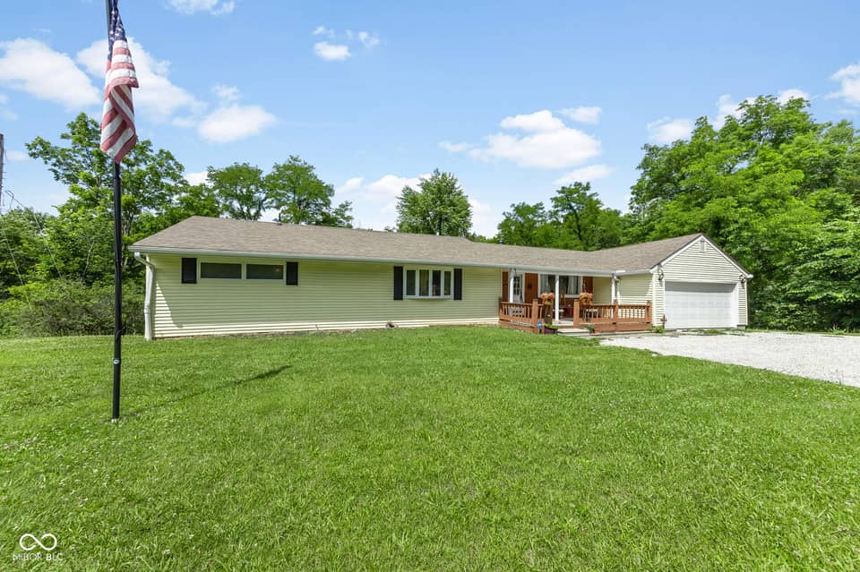 829 N State Road 101 Road, Milan