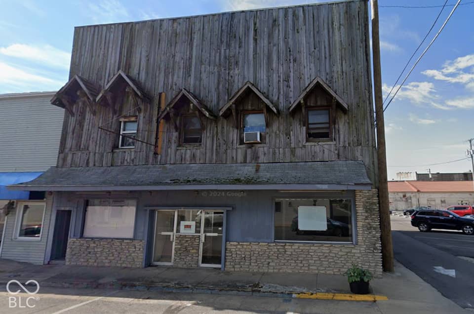 113 W 3rd Street, Rushville