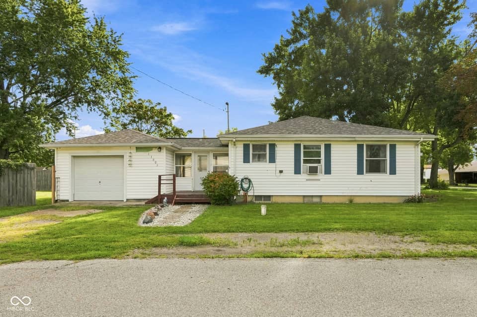 11003 Hoagland Road, Hoagland, IN 46745, photo 1 of 33