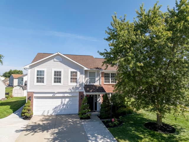 9736 Piper Lake Drive, Indianapolis, IN 46239, photo 2 of 29