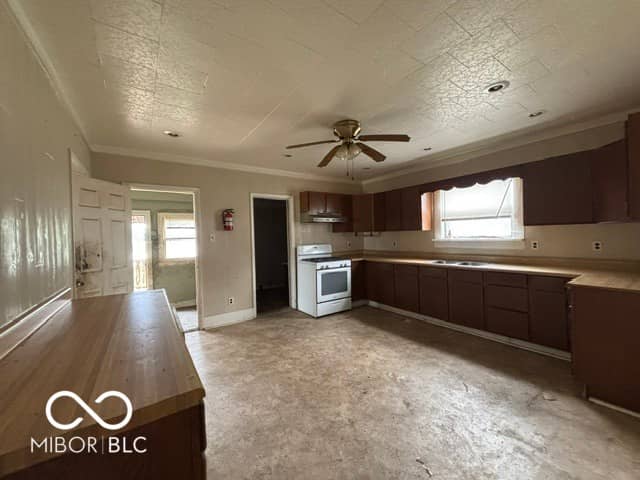 200 N Center, Francisco, IN 47649, photo 5 of 32