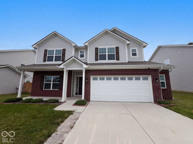 1045 Bent Branch Lane, Greenwood, IN 46143, photo 2 of 42