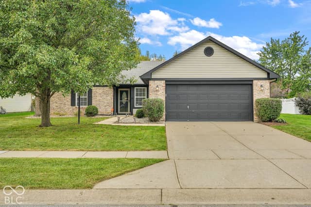 12760 Glengary Drive, Fishers, IN 46038, photo 2 of 36