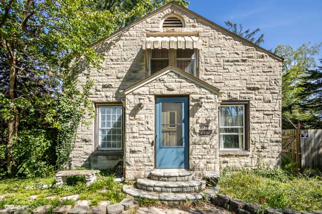 4901 Carson Avenue, Indianapolis, IN 46227, photo 4 of 31