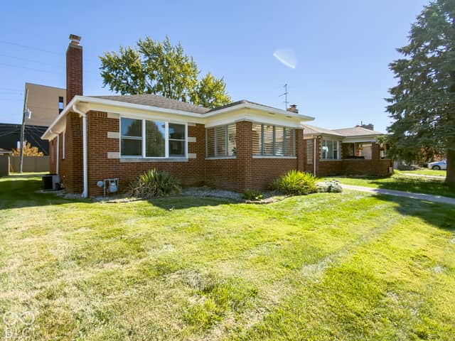 1443 N Downey Avenue, Indianapolis, IN 46219, photo 4 of 54