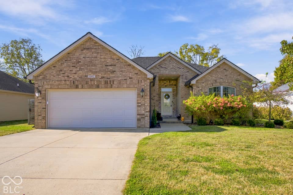 4352 Westminster Place, Columbus, IN 47201, photo 1 of 44