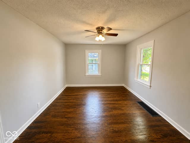 304 W 34th Street, Anderson, IN 46013, photo 5 of 25