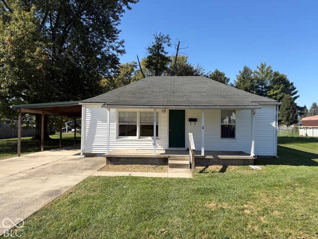 130 Broad Street, Hope, IN 47246, photo 2 of 20