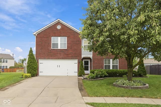 14555 Stewart Circle, Fishers, IN 46038, photo 2 of 35