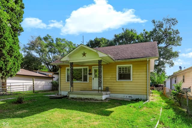 201 Hugo Street, Indianapolis, IN 46229, photo 4 of 53