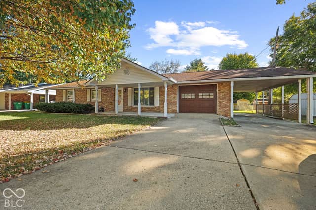 20 N Middleton Drive, Franklin, IN 46131, photo 3 of 33
