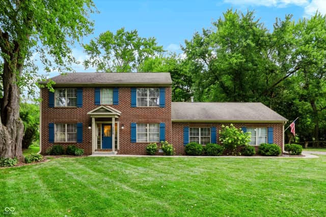 3608 Kessler Boulevard East Drive, Indianapolis, IN 46220, photo 2 of 50