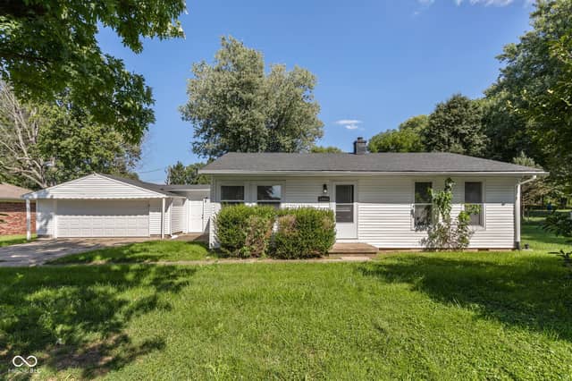 12065 N Rooker Road N, Mooresville, IN 46158, photo 2 of 28