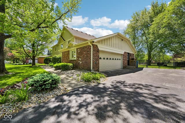 407 Oxford Drive, Noblesville, IN 46062, photo 4 of 23