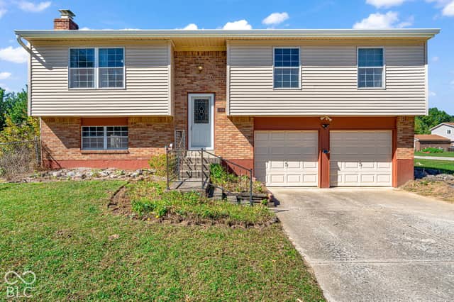5108 Honey Manor Court, Indianapolis, IN 46221, photo 2 of 34
