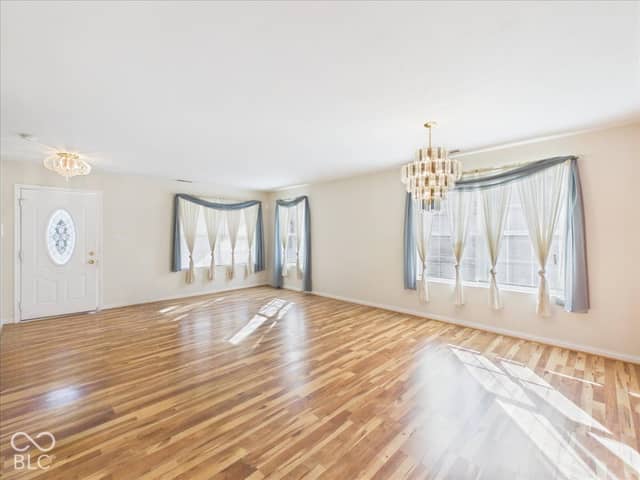 8136 Lawrence Woods, Indianapolis, IN 46236, photo 5 of 32
