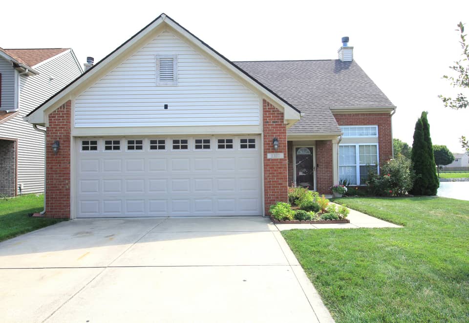 2399 Longleaf Drive, Greenwood