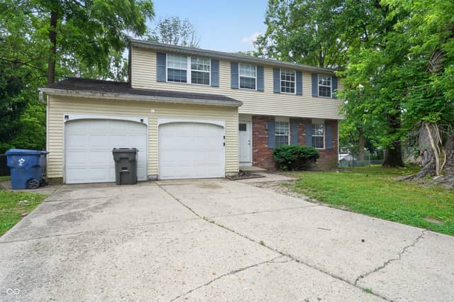 10335 Sheffield Court, Indianapolis, IN 46229, photo 2 of 20