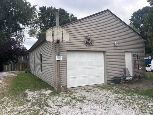 511 W Market, Crawfordsville, IN 47933, photo 5 of 24