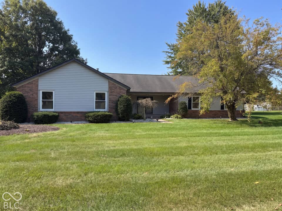 3339 W Sunset Drive N, Greenfield, IN 46140, photo 1 of 16