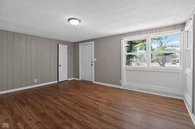 5884 E 42nd Street, Indianapolis, IN 46226, photo 5 of 18