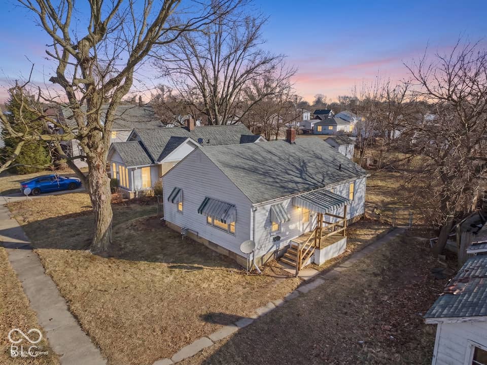 2828 Lincoln Street, Anderson, IN 46016, photo 1 of 25