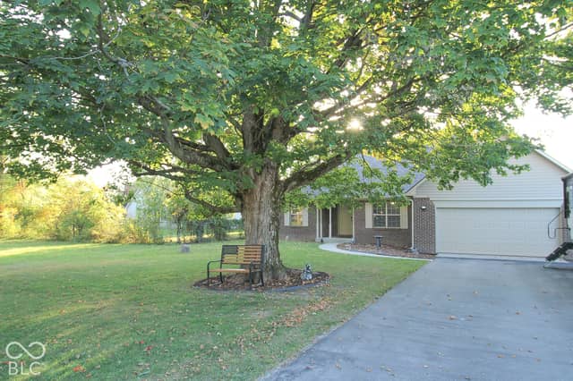 5920 Lafayette Street, Clayton, IN 46118, photo 3 of 29
