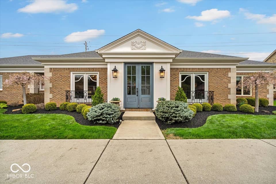 958 Tamarack Circle North Drive, Indianapolis, IN 46260, photo 1 of 40