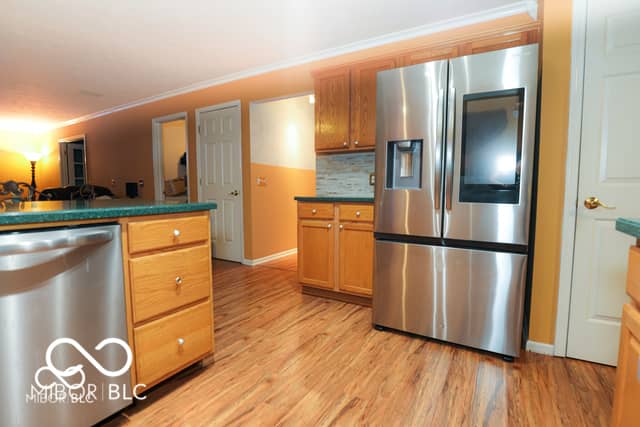 2224 Gradison Drive, Indianapolis, IN 46214, photo 4 of 28