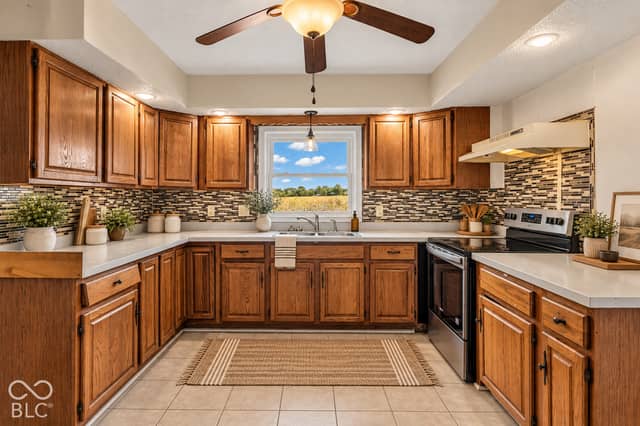 1211 N 450 W, Bargersville, IN 46106, photo 5 of 35