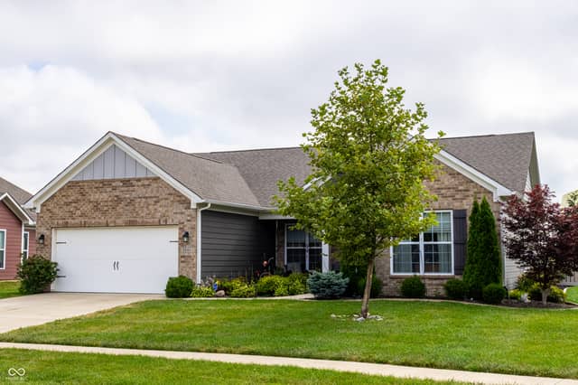 1241 Station Drive, Greenwood, IN 46143, photo 3 of 40
