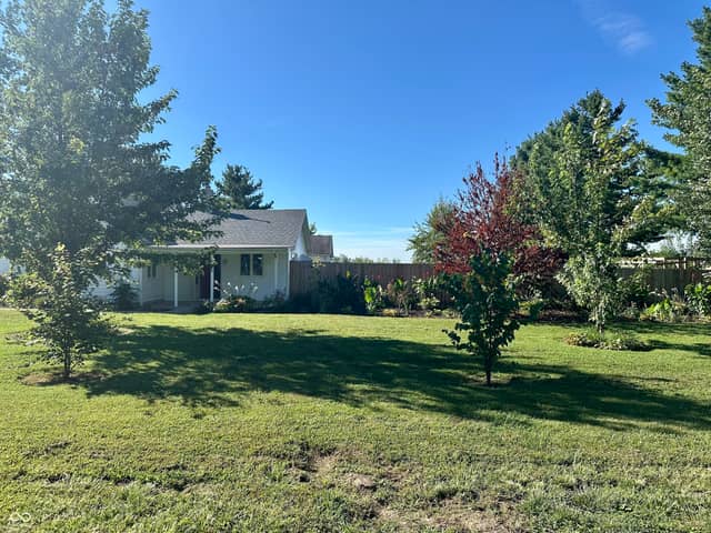 105 Walnut, Sulphur Springs, IN 47388, photo 3 of 17