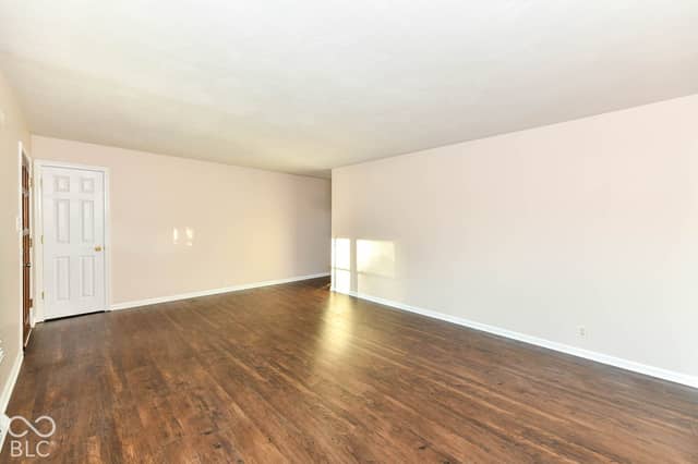 7229 Avalon Trail Court, Indianapolis, IN 46250, photo 4 of 28