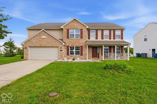 1881 Wynnewood Lane, Avon, IN 46123, photo 2 of 55