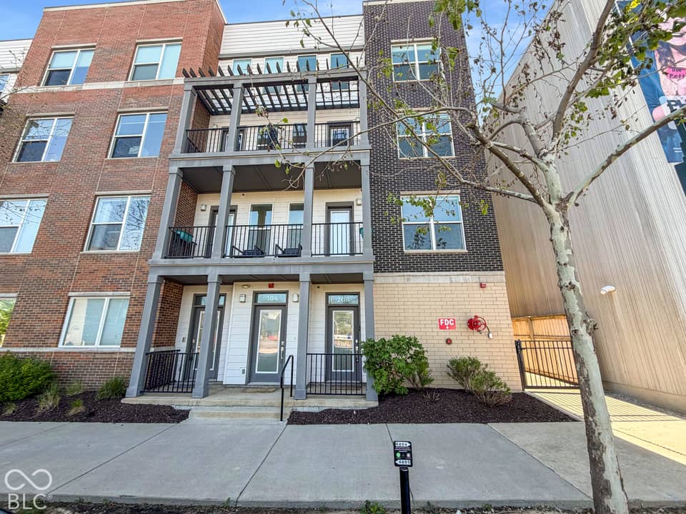 727 N Illinois Street #UNIT 208, Indianapolis, IN 46204, photo 1 of 15