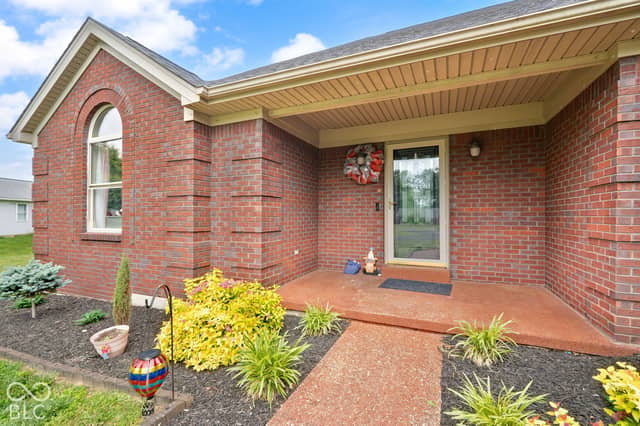 2490 W Haven Drive NW, Corydon, IN 47112, photo 4 of 49