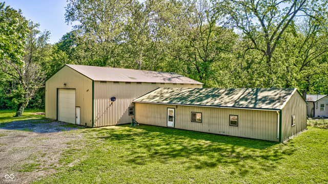 8740 Huggin Hollow Road, Martinsville, IN 46151, photo 2 of 33