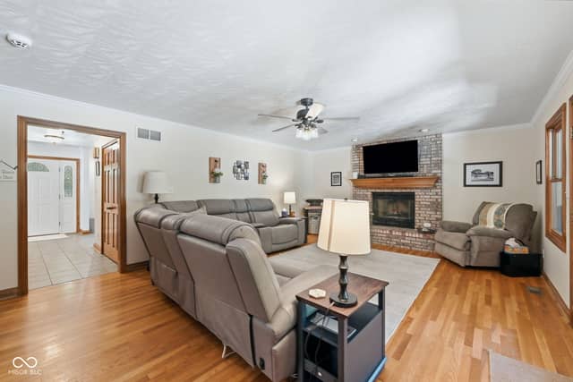249 W Roszell Drive, Nineveh, IN 46164, photo 3 of 88