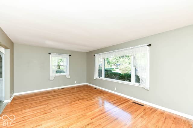 100 Delbrick Lane, Indianapolis, IN 46229, photo 5 of 32