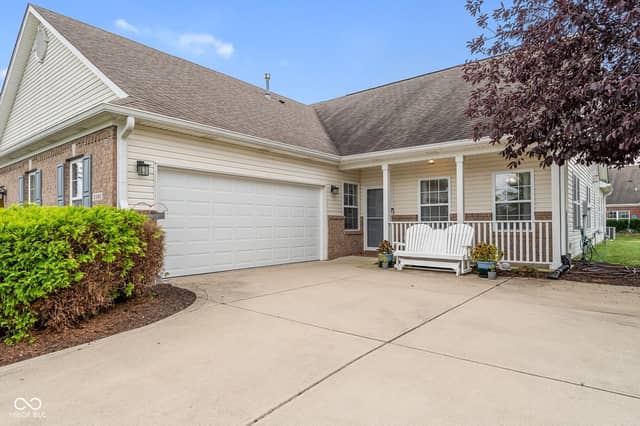 1193 Fantail Drive, Greenwood, IN 46143, photo 3 of 40