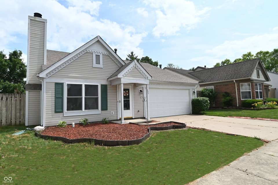 347 Lake Ridge Lane, Greenwood, IN 46142, photo 1 of 41