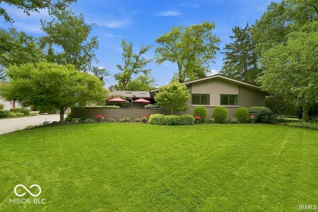 411 N Wildwood Lane, Muncie, IN 47304, photo 4 of 44