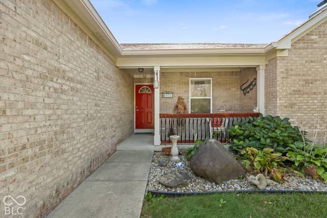 6341 Falcon Pointe Lane, Indianapolis, IN 46237, photo 5 of 38