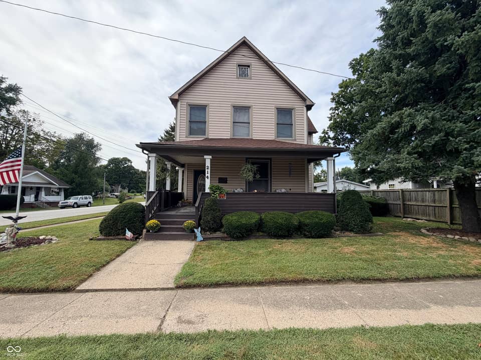 214 S Howard Street, Oxford, IN 47971, photo 1 of 37