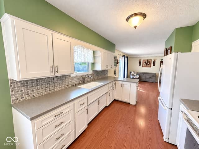 775 E Stop 11 Road, Indianapolis, IN 46227, photo 5 of 71