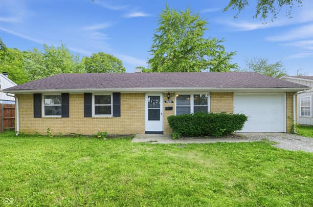 3707 N Brentwood Avenue, Indianapolis, IN 46235, photo 4 of 31