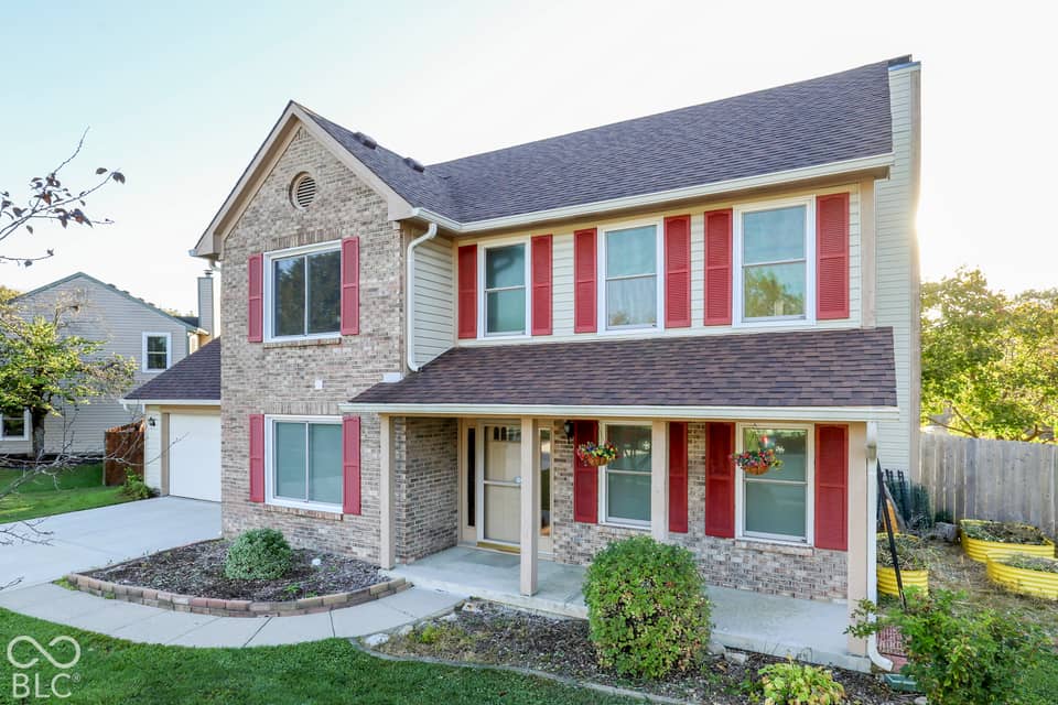 5845 Iron Oaks Court, Indianapolis, IN 46237, photo 1 of 52