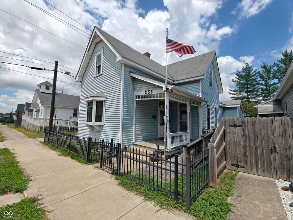 236 E Pennsylvania, Shelbyville