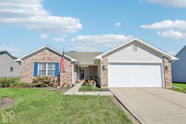 320 E Quail Wood Lane, Westfield, IN 46074, photo 4 of 36