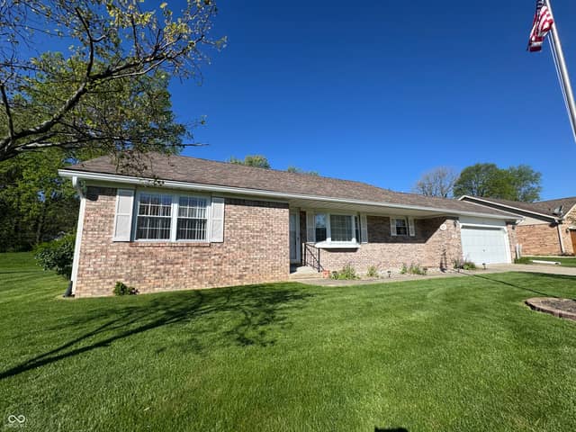 1207 N Monroe Way, Rushville, IN 46173, photo 4 of 45